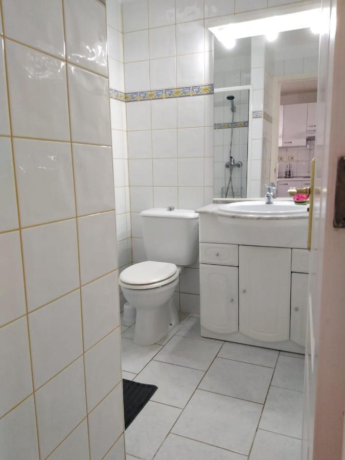 House Lilu - Luminoso Monolocale Apartment Арона Екстериор снимка